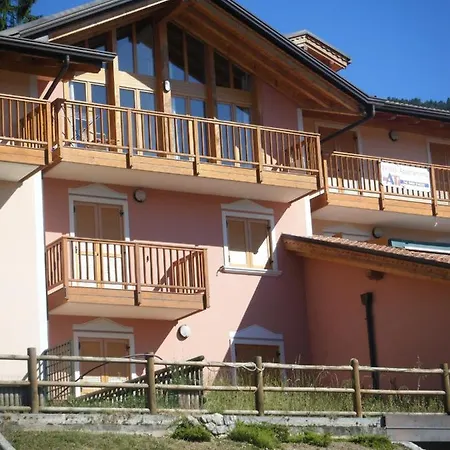 Apartment Imperial Wood - Panoramica Su 2 Piani Con Piscina E Giardino